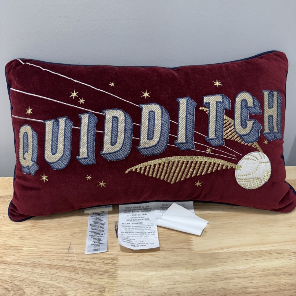 Pottery Barn‎ Kids Harry Potter Quidditch Burgundy Embroidered Pillow 12x20